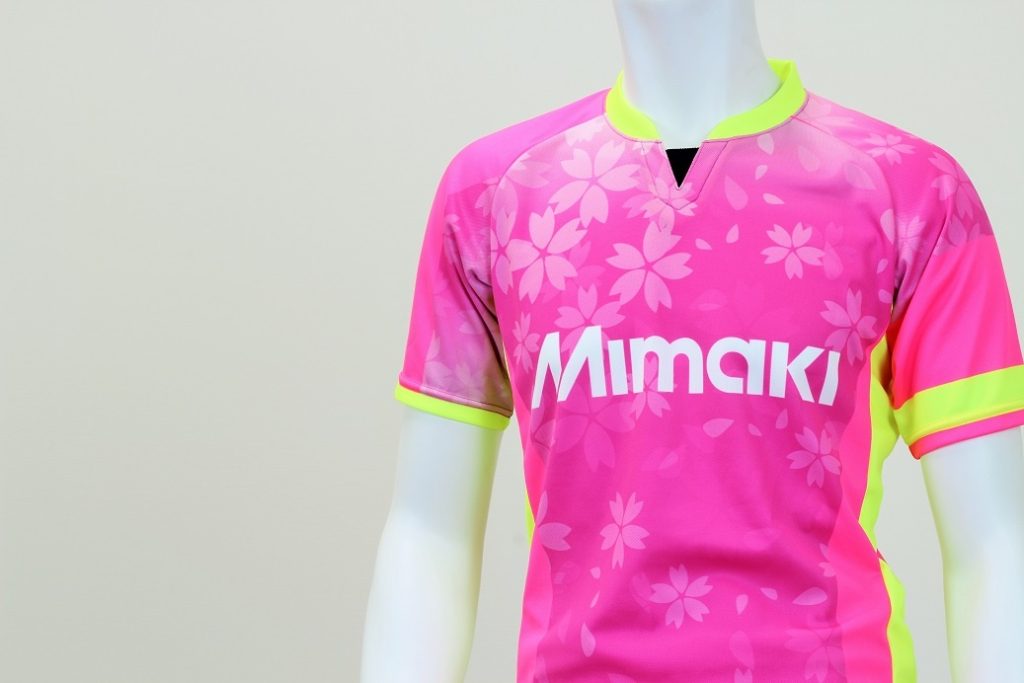 Fluorescent colors make very gorgeous colors that attract the eyes.