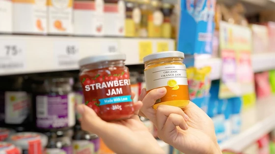 labelstream-ls2000_samples-whit-hands